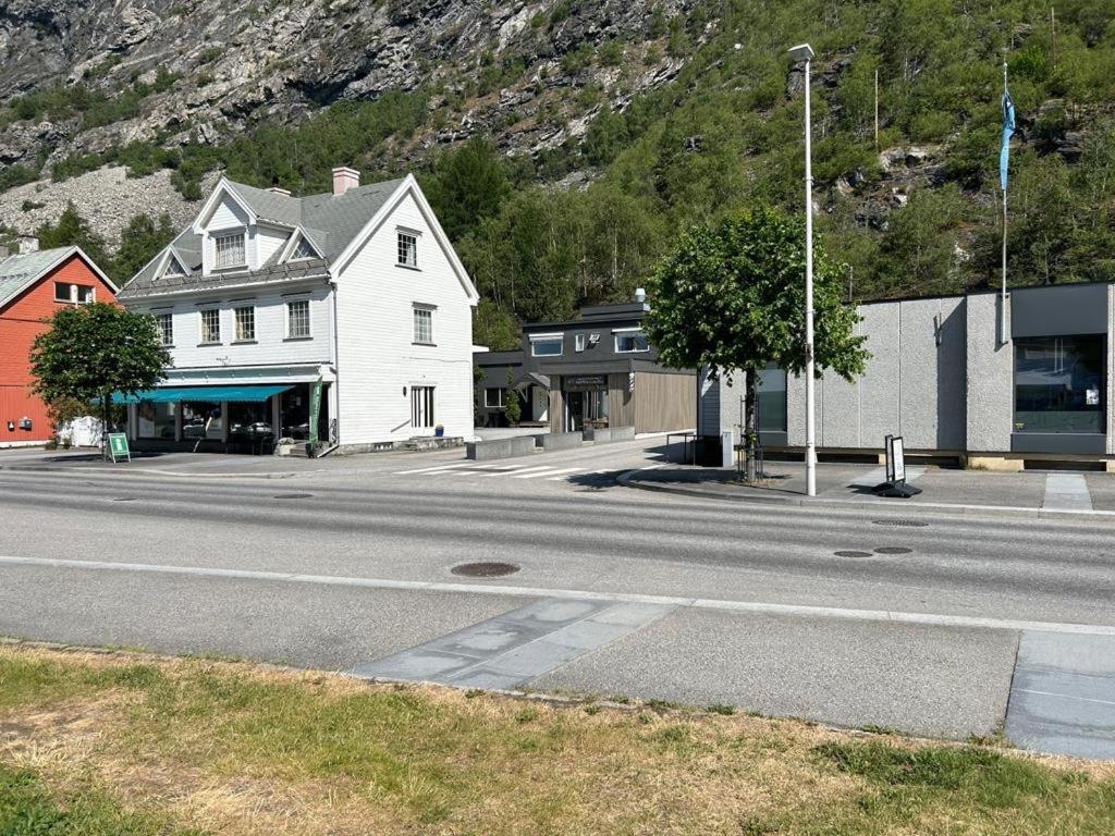 Den Vesle Sjarmoren As The Most Central Place In Ardal ! Free Parking On The Site ! Экстерьер фото